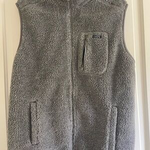 Chaps Gray Sherpa-Lined Vest Interior View